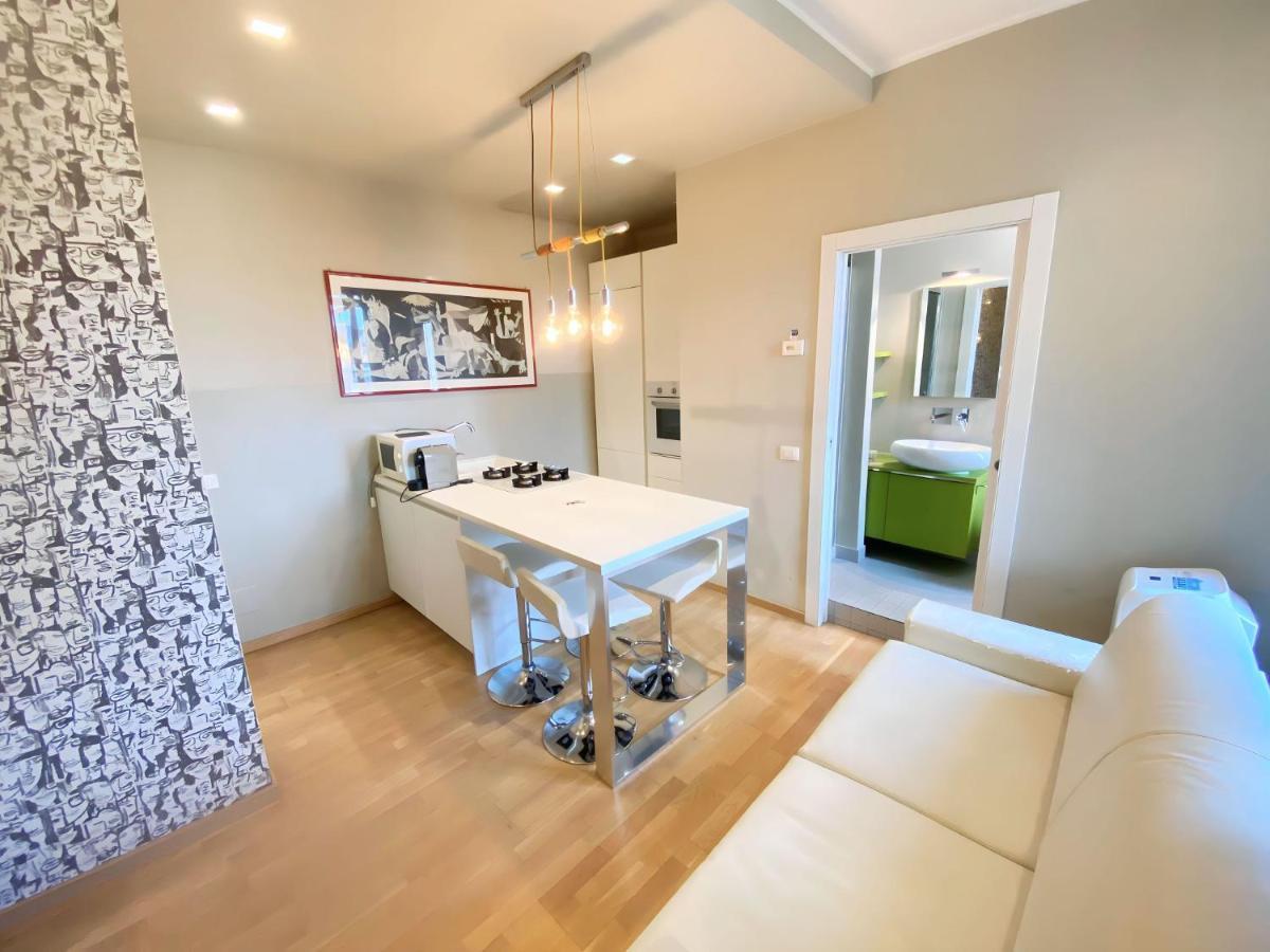 Apartament Viale Umbria Colorful And Cosy Studio Mediolan Zewnętrze zdjęcie